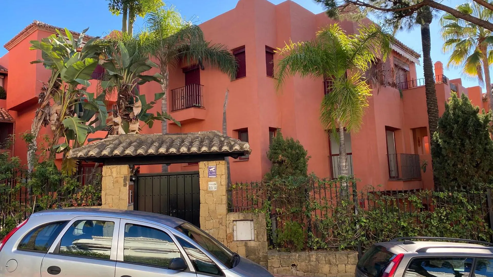 Don Carlos Marbella Beach Apartment