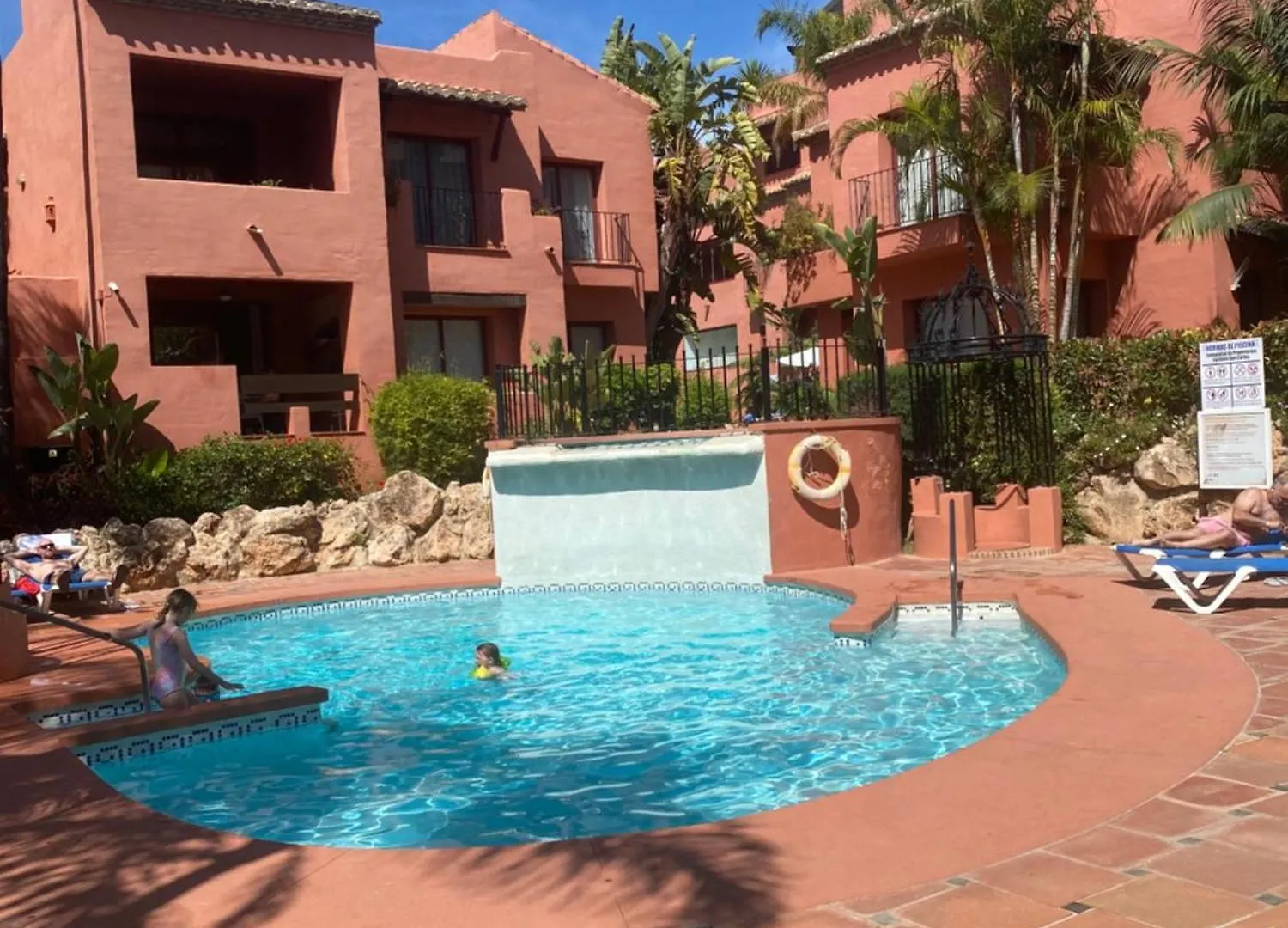 Don Carlos Marbella Beach location
